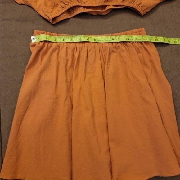 Cropped Top And Flared Skirt Set Size M - Picture 11 of 12